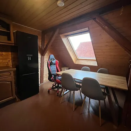 بيت ضيافة Simplex Monteurzimmer Kraichtal