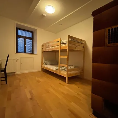 Simplex Monteurzimmer بيت ضيافة *