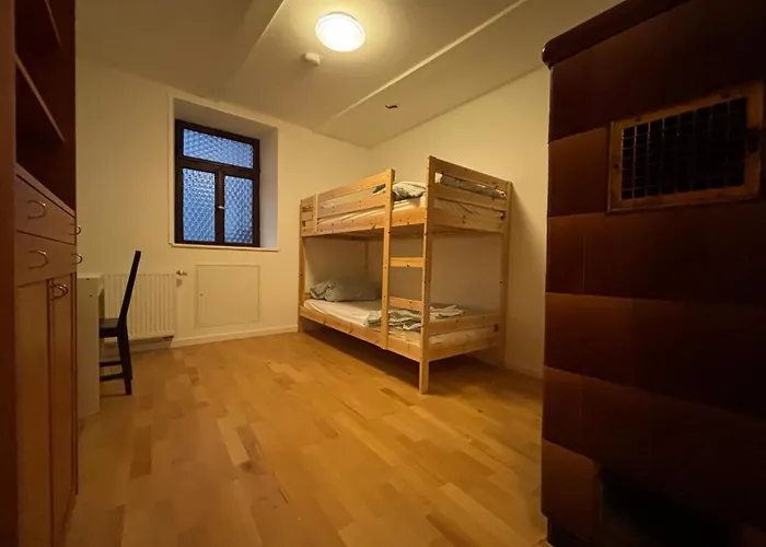 Simplex Monteurzimmer Πανσιόν *